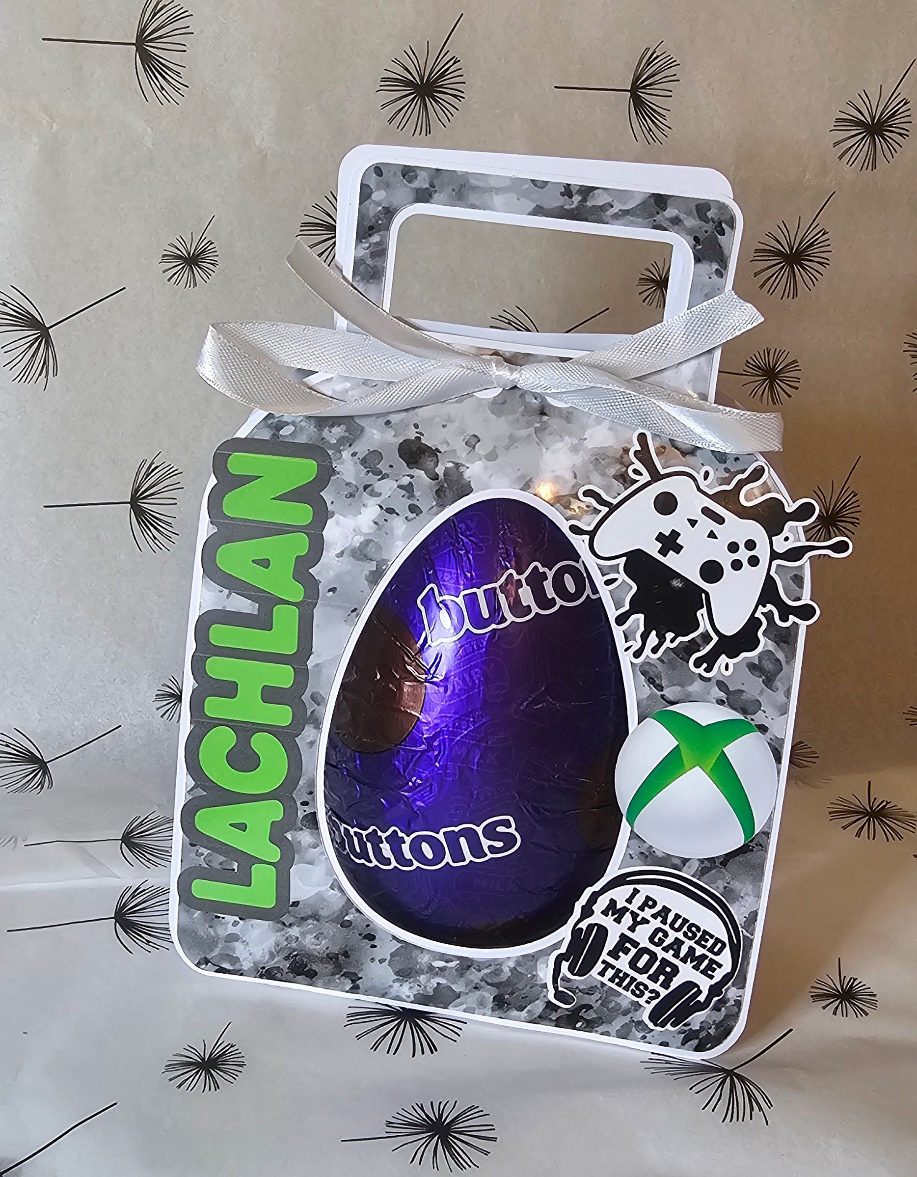 Gamer egg holder