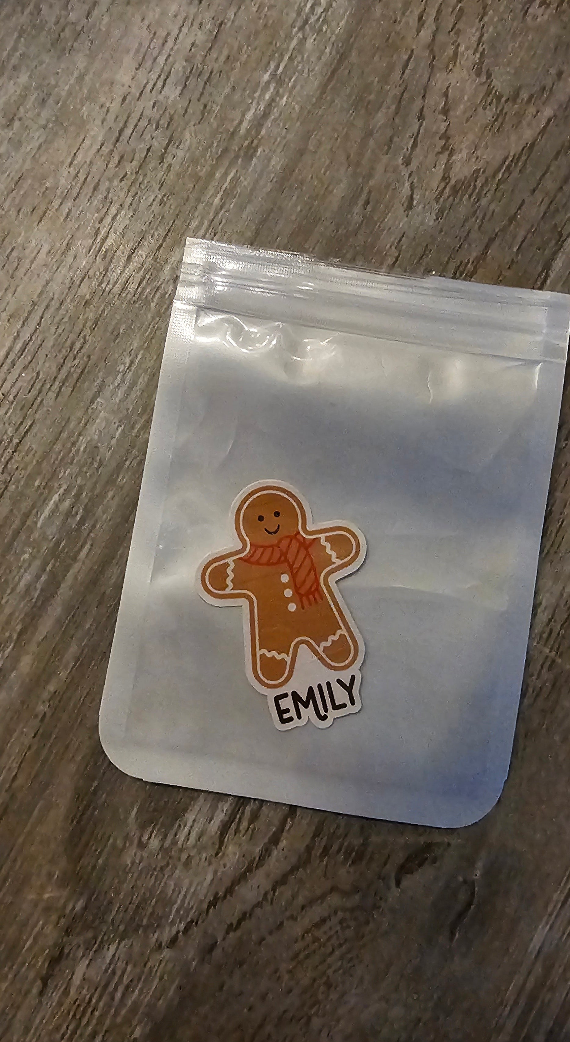 X18 Gingerbread name sticker
